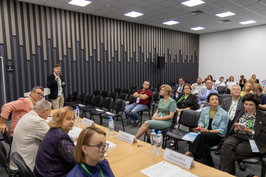 IMG_0822-146-min.jpg IMG_0822-146-min.jpg