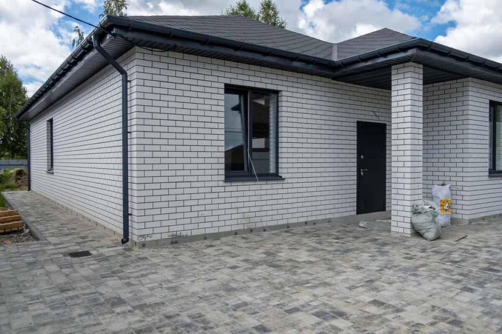 DSCF9832-min.jpg DSCF9832-min.jpg