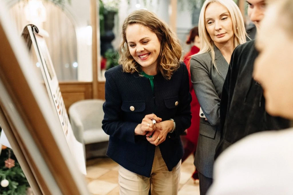 121_ZHU_23-12-13_16-39-16-min.jpg 121_ZHU_23-12-13_16-39-16-min.jpg