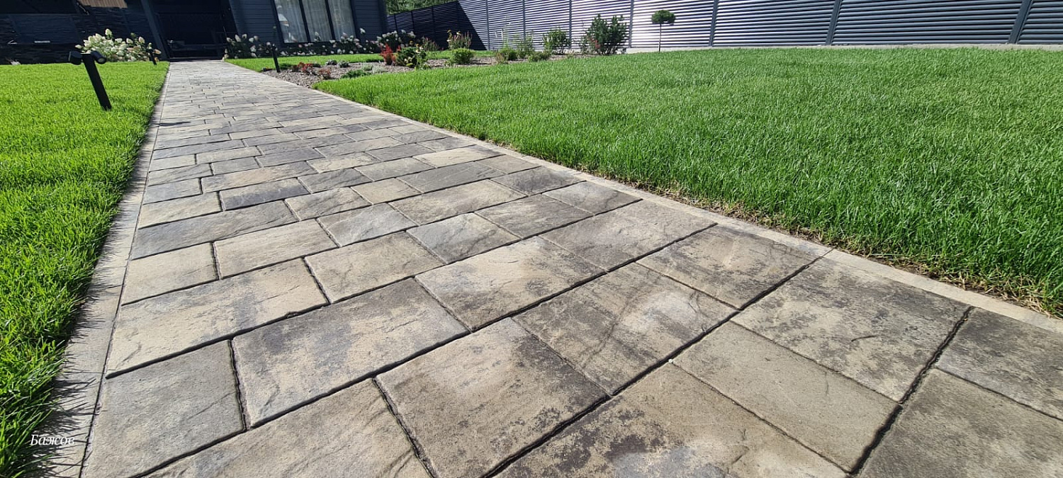 Плитка Литос в цвете Шунгит в частном доме КП Заповедник Плитка Литос в цвете Шунгит в частном доме КП Заповедник