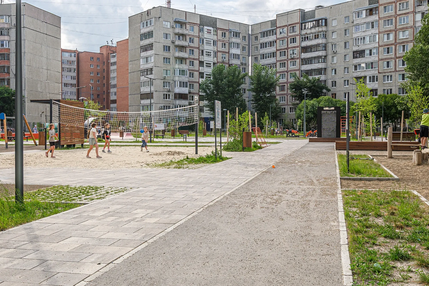 Сквер Добровольцев в Тюмени (Московский тракт, 163)