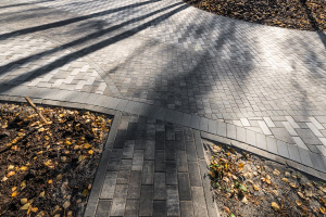 Купить бордюры БРШ.50.20.8 гладкий серый от производителя - «Поревит»